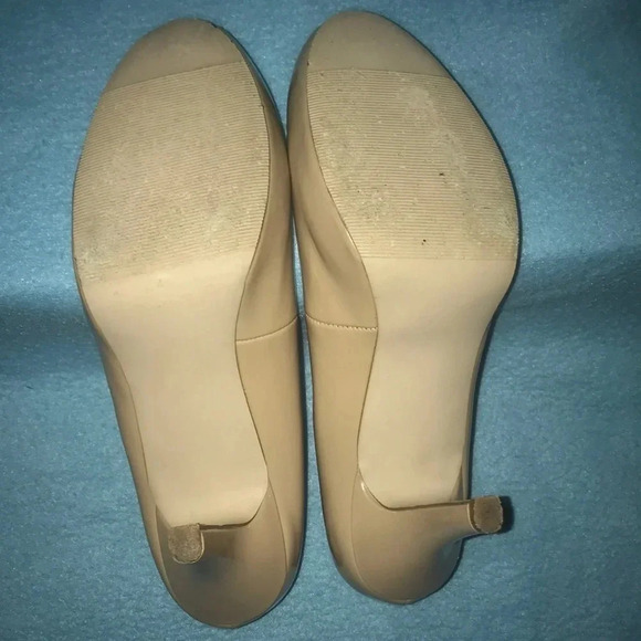 MADDEN GIRL “Getta” Nude vegan patten leather square closed toed heels SZ 7 - Picture 6 of 11